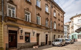 Next To Opera Apartment